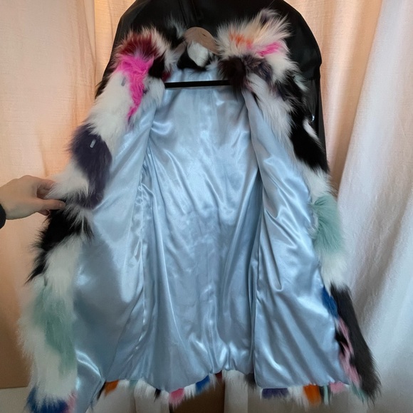 Patchwork Dyed Fox Fur Coat. Worn once. Size 4. Very chic, warm. - Picture 3 of 5